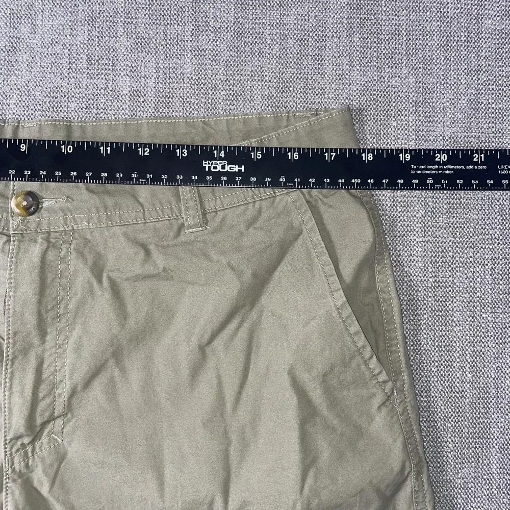 Columbia Chino Shorts Mens 34x8 Khaki Flat Front Zip Fly Hiking Everyday Wear